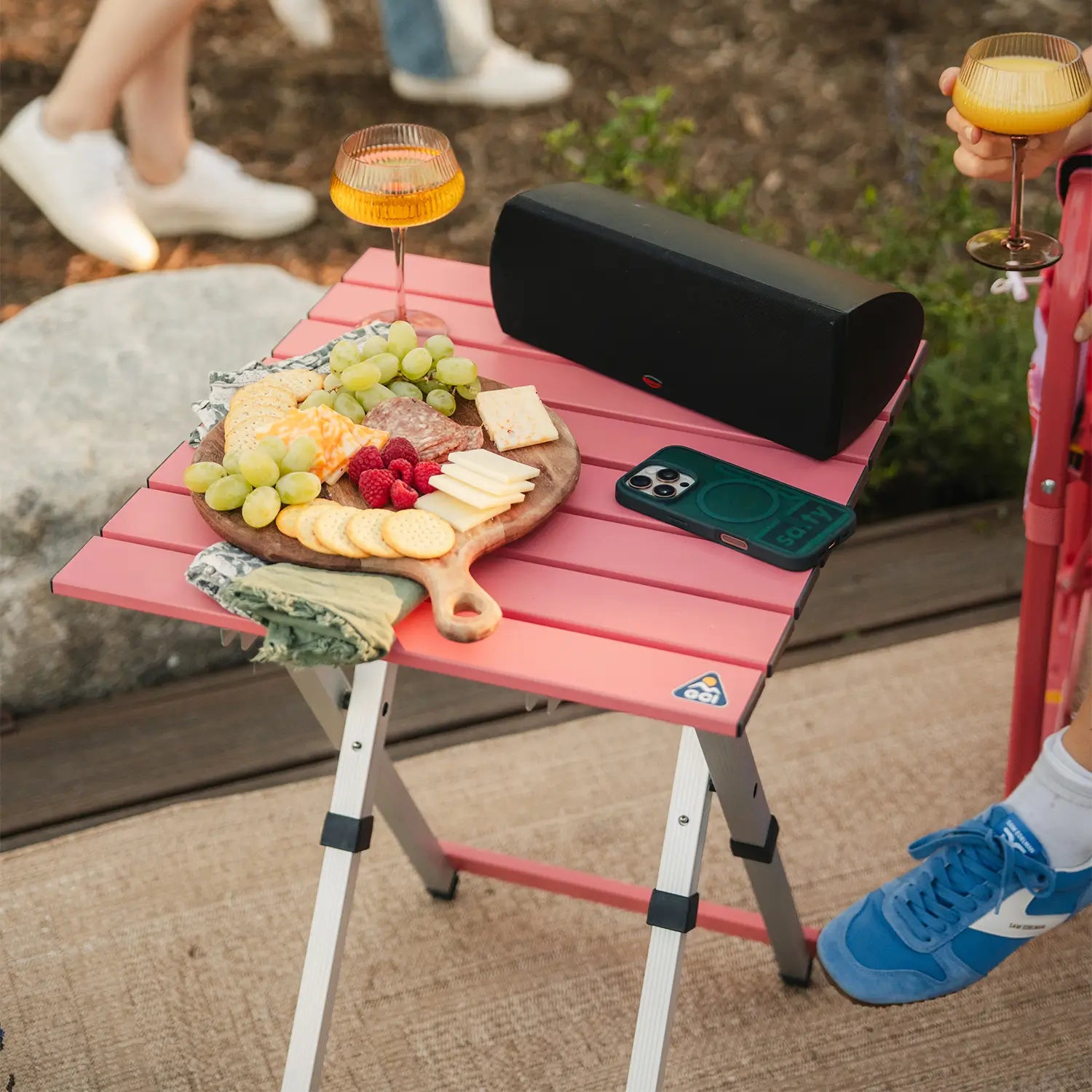 Compact Camp Table 20 | Featured Outdoor Choice | Outlandridge 81FC LM